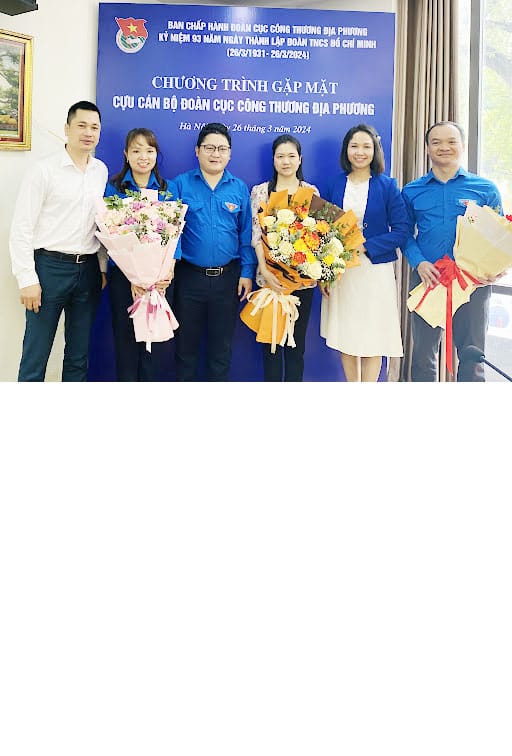 Bó Hoa Sự Kiện Tặng Đoàn Viên – Tôn Vinh & Ghi Nhận Cống Hiến